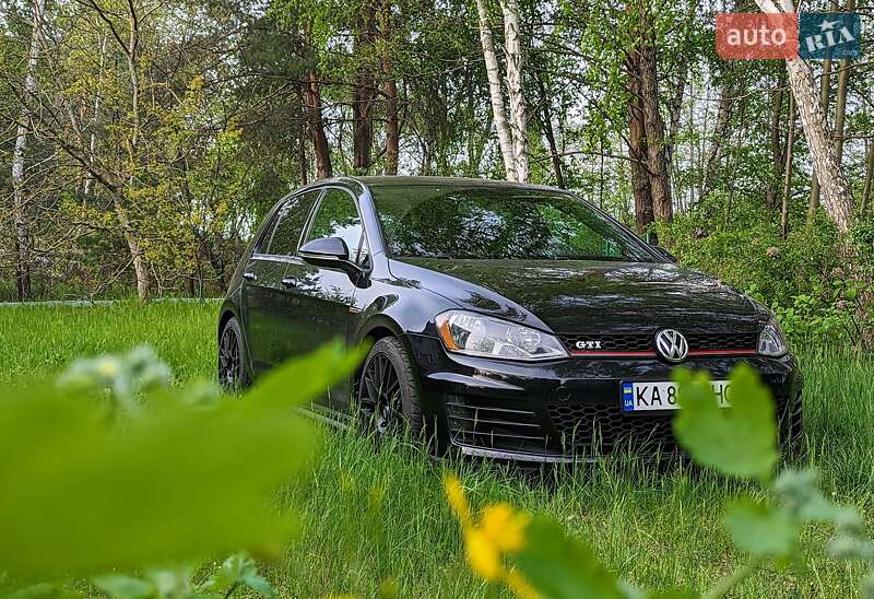 Volkswagen Golf GTI 2015