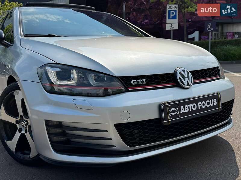 Хетчбек Volkswagen Golf GTI 2014 в Києві
