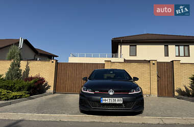 Хэтчбек Volkswagen Golf GTI 2017 в Запорожье