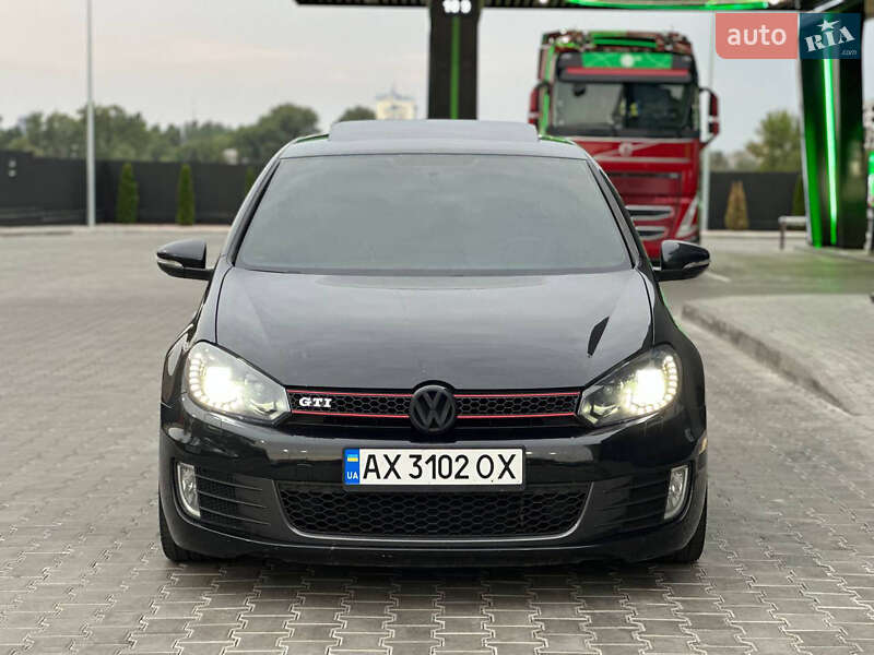 Хэтчбек Volkswagen Golf GTI 2011 в Днепре