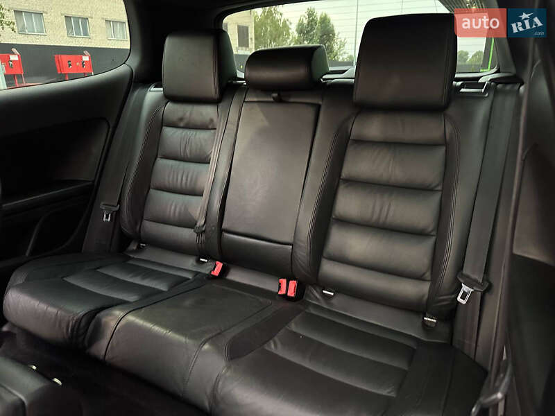 Хэтчбек Volkswagen Golf GTI 2011 в Днепре