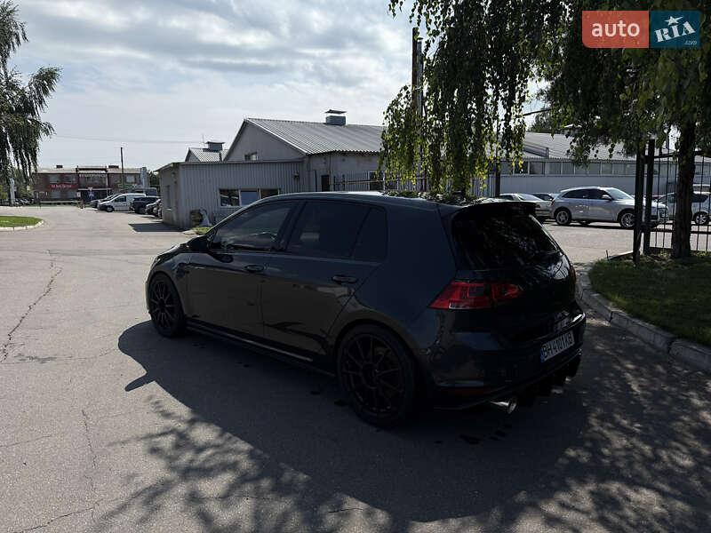 Volkswagen Golf GTI 2017