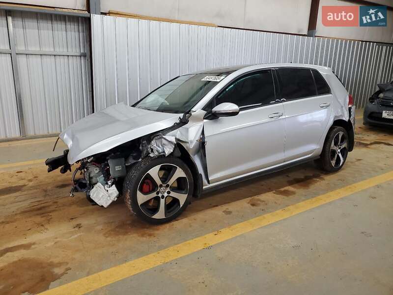Volkswagen Golf GTI 2015