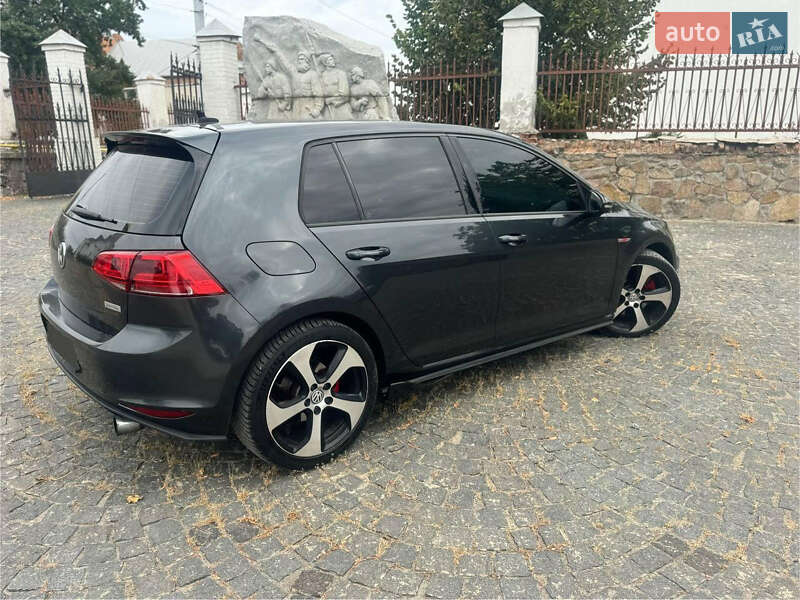 Volkswagen Golf GTI 2016