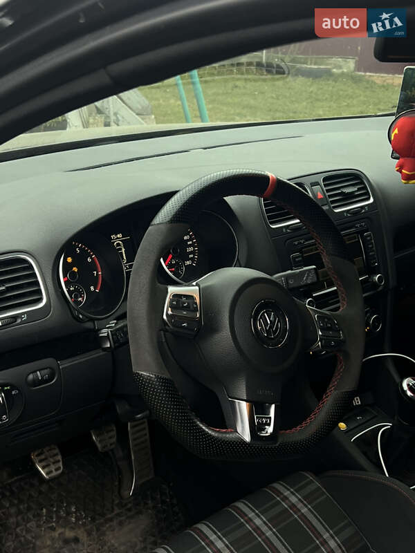 Хэтчбек Volkswagen Golf GTI 2010 в Ивано-Франковске фото 8 Хэтчбек Volkswagen Golf GTI 2010 в Ивано-Франковске