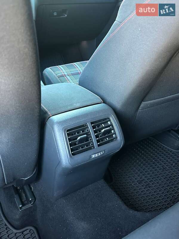 Хэтчбек Volkswagen Golf GTI 2016 в Тернополе