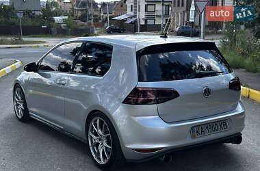 Хэтчбек Volkswagen Golf GTI 2014 в Киеве