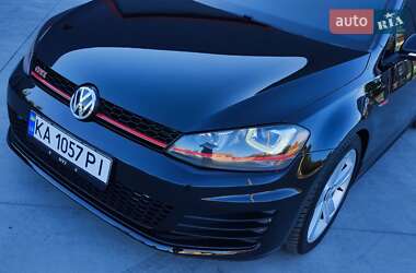 Хэтчбек Volkswagen Golf GTI 2015 в 