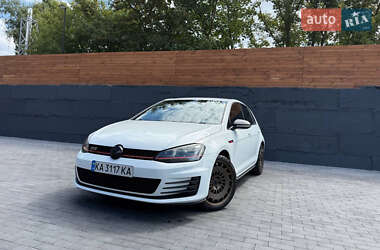Хэтчбек Volkswagen Golf GTI 2016 в Киеве