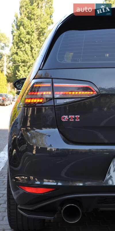Хэтчбек Volkswagen Golf GTI 2017 в Одессе