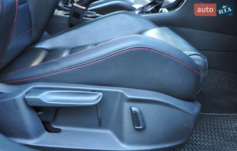 Хэтчбек Volkswagen Golf GTI 2017 в Одессе