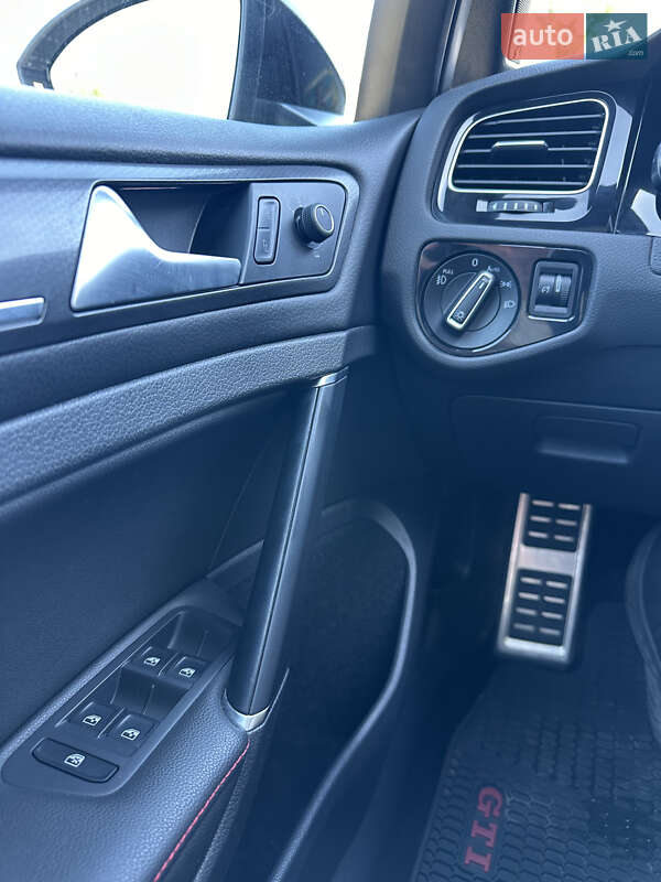 Хэтчбек Volkswagen Golf GTI 2019 в Ивано-Франковске фото 18 Хэтчбек Volkswagen Golf GTI 2019 в Ивано-Франковске