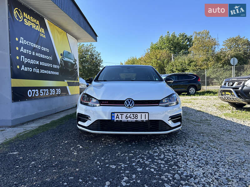 Хэтчбек Volkswagen Golf GTI 2019 в Ивано-Франковске фото 2 Хэтчбек Volkswagen Golf GTI 2019 в Ивано-Франковске