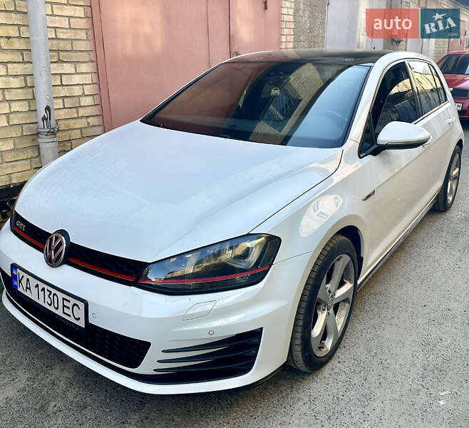 Volkswagen Golf GTI 2014