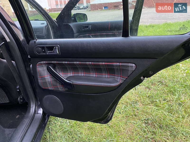 Хэтчбек Volkswagen Golf GTI 1999 в Ивано-Франковске