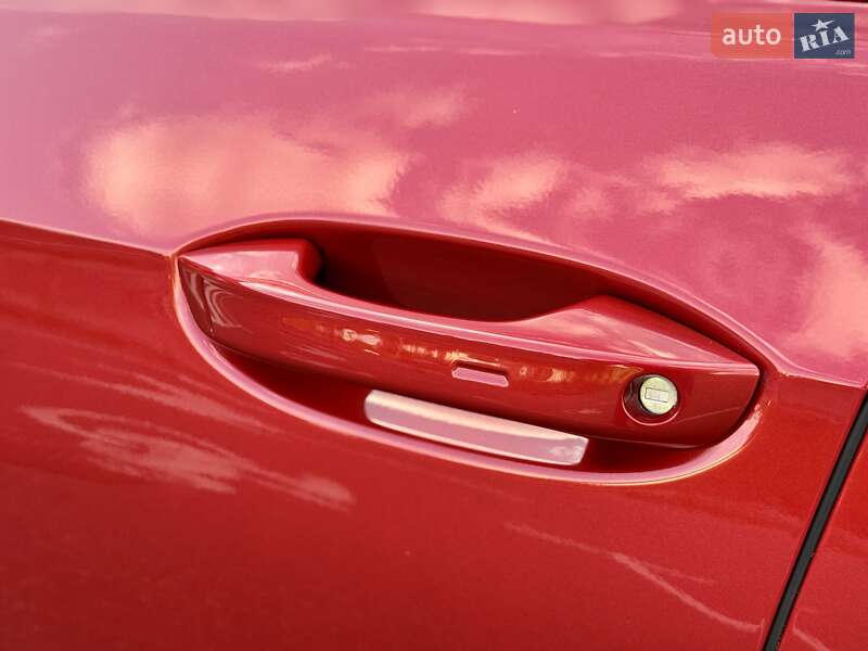 Хэтчбек Volkswagen Golf GTI 2021 в Киеве