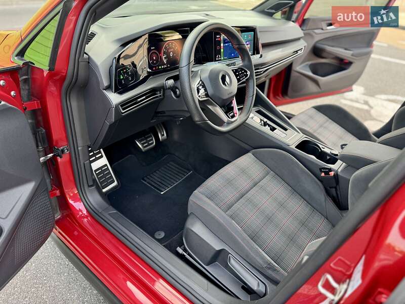Хэтчбек Volkswagen Golf GTI 2021 в Киеве