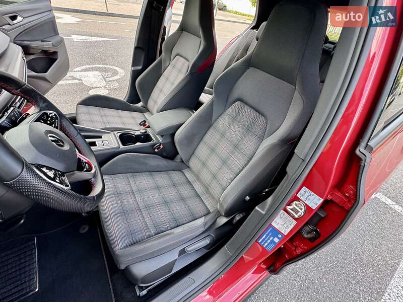 Хэтчбек Volkswagen Golf GTI 2021 в Киеве