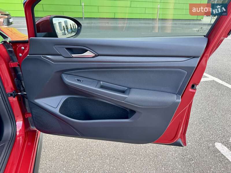 Хэтчбек Volkswagen Golf GTI 2021 в Киеве