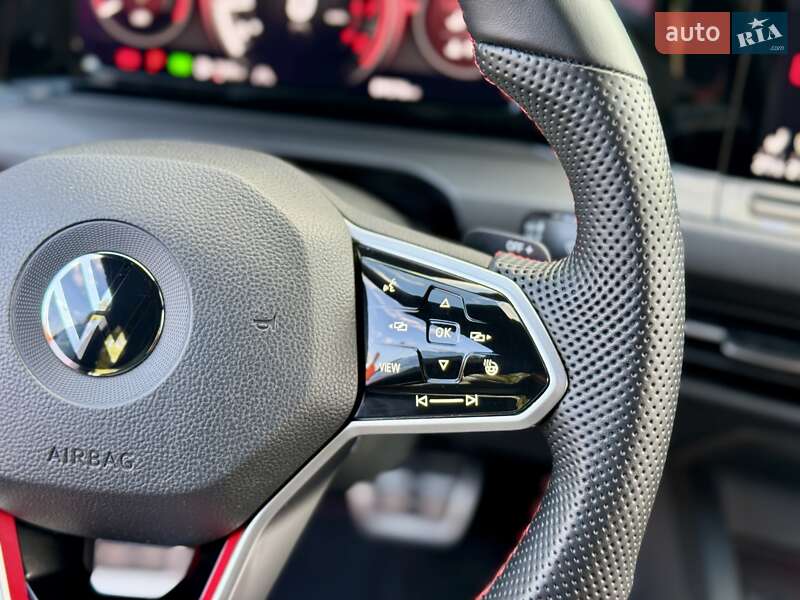 Хэтчбек Volkswagen Golf GTI 2021 в Киеве