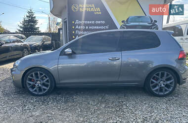 Хэтчбек Volkswagen Golf GTI 2012 в 