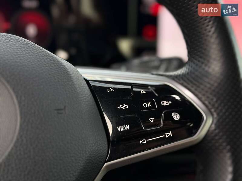 Хэтчбек Volkswagen Golf GTI 2021 в Киеве