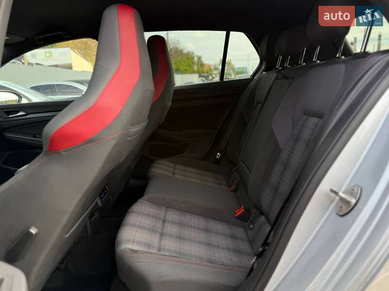 Хэтчбек Volkswagen Golf GTI 2021 в Киеве
