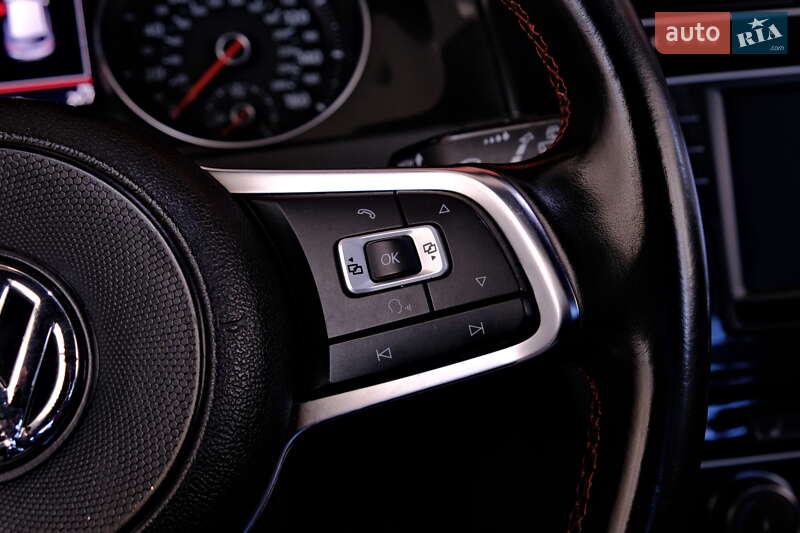 Хэтчбек Volkswagen Golf GTI 2016 в Одессе фото 28 Хэтчбек Volkswagen Golf GTI 2016 в Одессе