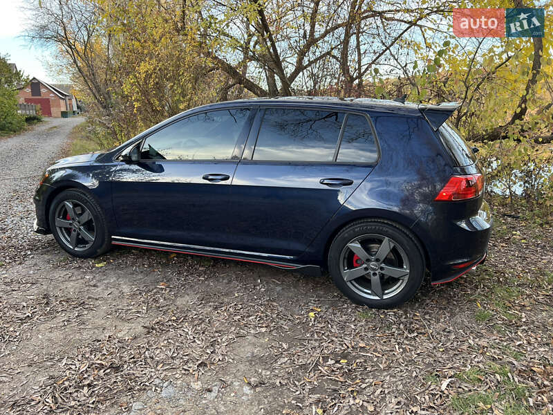 Хэтчбек Volkswagen Golf GTI 2017 в Виннице