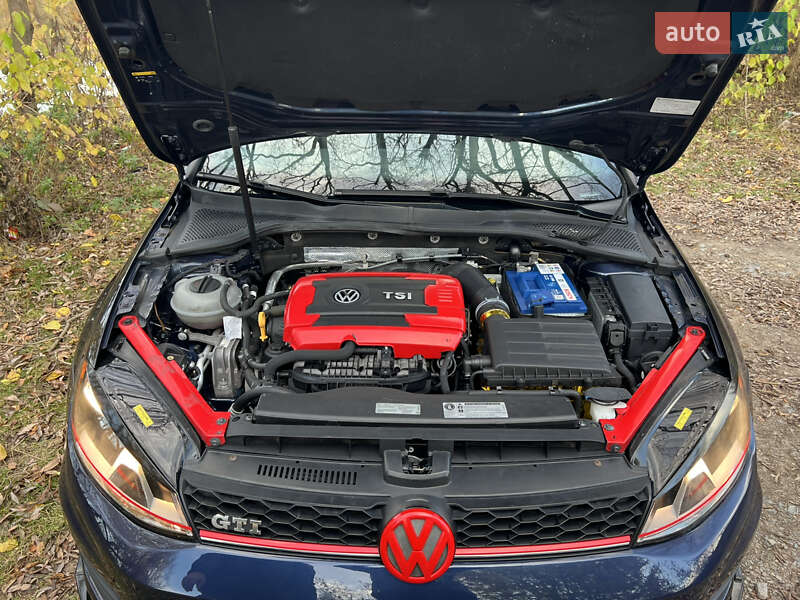 Хэтчбек Volkswagen Golf GTI 2017 в Виннице