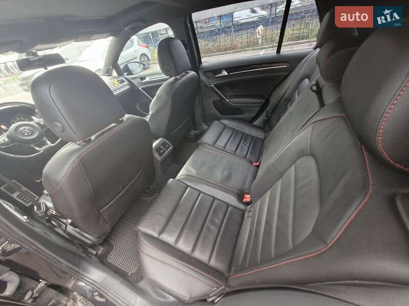 Хэтчбек Volkswagen Golf GTI 2016 в Киеве фото 15 Хэтчбек Volkswagen Golf GTI 2016 в Киеве