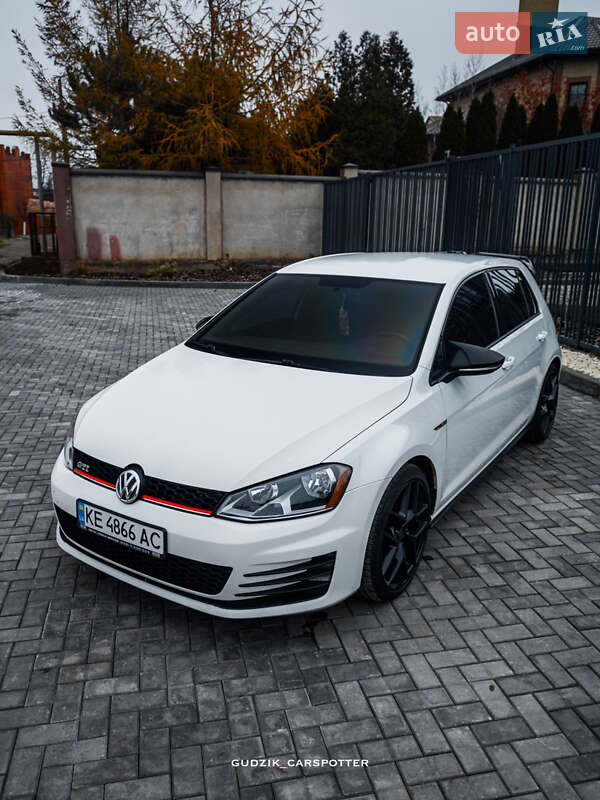Хэтчбек Volkswagen Golf GTI 2016 в Кривом Роге фото 9 Хэтчбек Volkswagen Golf GTI 2016 в Кривом Роге