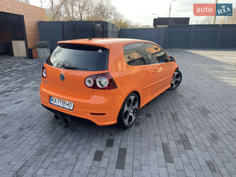 Хэтчбек Volkswagen Golf GTI 2007 в Киеве