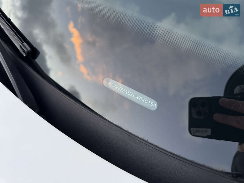 Хэтчбек Volkswagen Golf GTI 2019 в Киеве