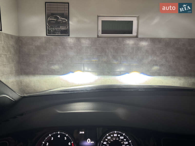 Хэтчбек Volkswagen Golf GTI 2018 в Львове