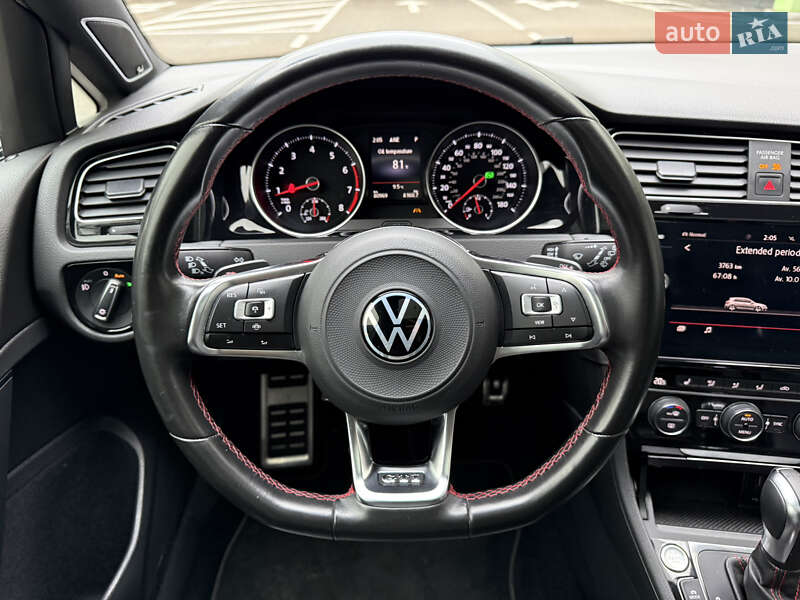 Хэтчбек Volkswagen Golf GTI 2019 в Киеве фото 14 Хэтчбек Volkswagen Golf GTI 2019 в Киеве