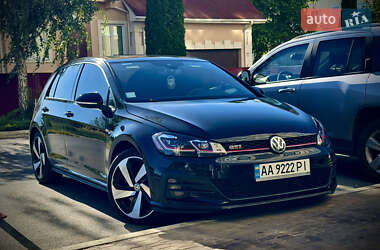 Хэтчбек Volkswagen Golf GTI 2019 в Киеве