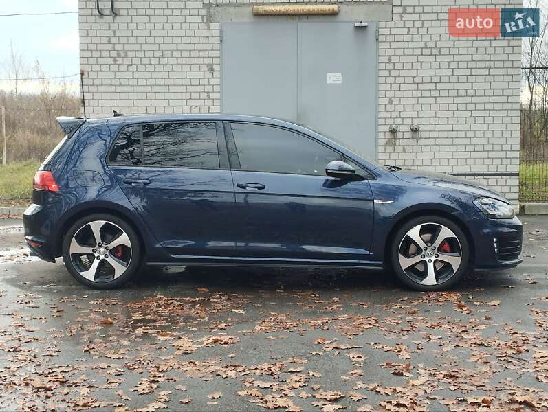 Хэтчбек Volkswagen Golf GTI 2016 в Киеве фото 6 Хэтчбек Volkswagen Golf GTI 2016 в Киеве