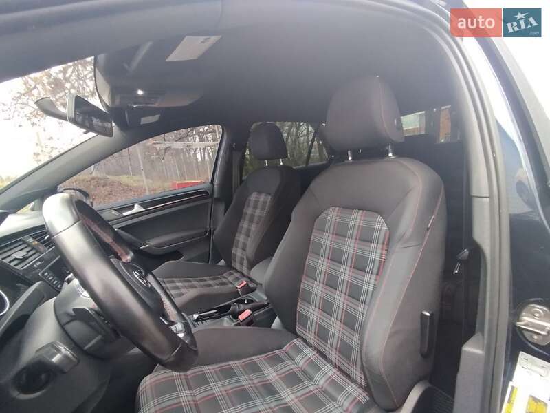 Хэтчбек Volkswagen Golf GTI 2016 в Киеве фото 19 Хэтчбек Volkswagen Golf GTI 2016 в Киеве