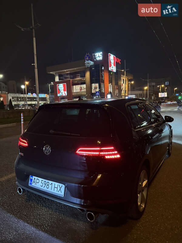 Volkswagen Golf GTI 2020