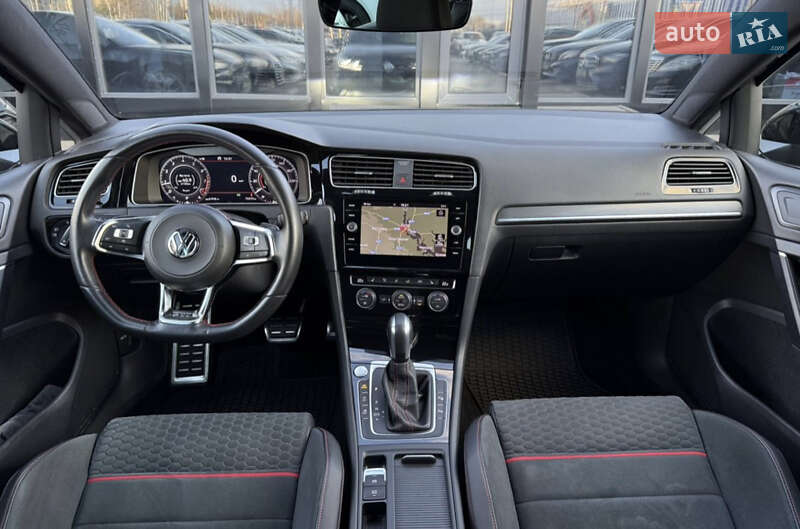 Хетчбек Volkswagen Golf GTI 2020 в Запоріжжі