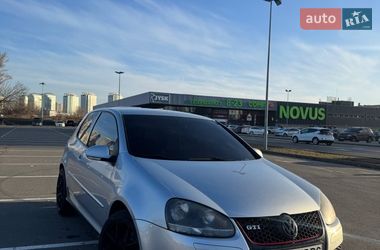 Хэтчбек Volkswagen Golf GTI 2006 в Киеве