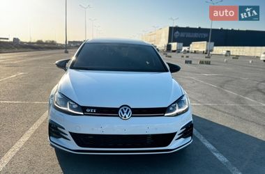 Хетчбек Volkswagen Golf GTI 2018 в Львові