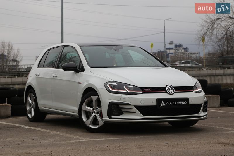 Volkswagen Golf GTI 2020
