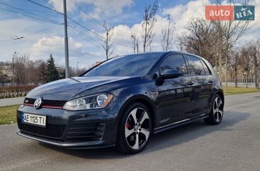 Хетчбек Volkswagen Golf GTI 2016 в Дніпрі