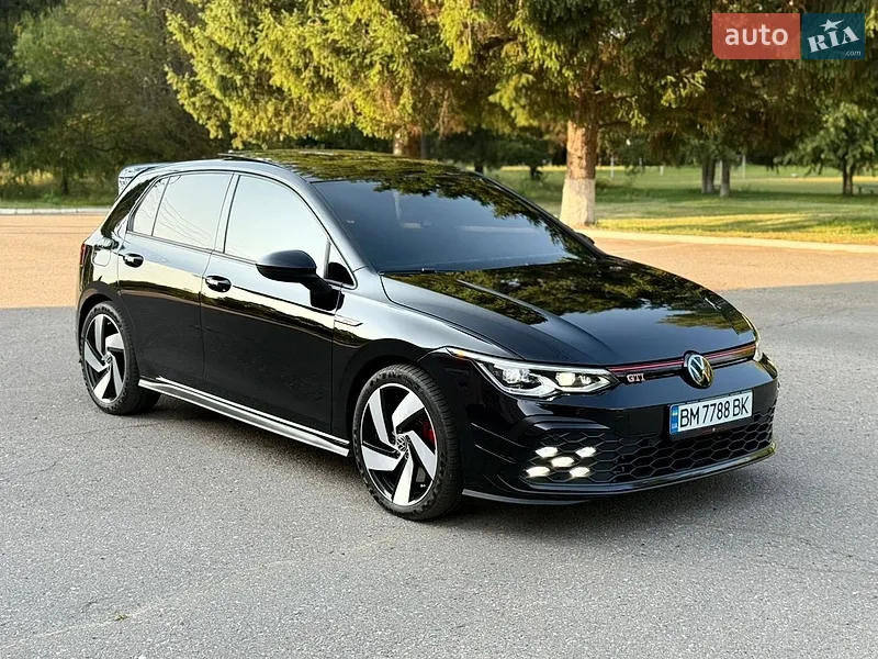 Volkswagen Golf GTI
