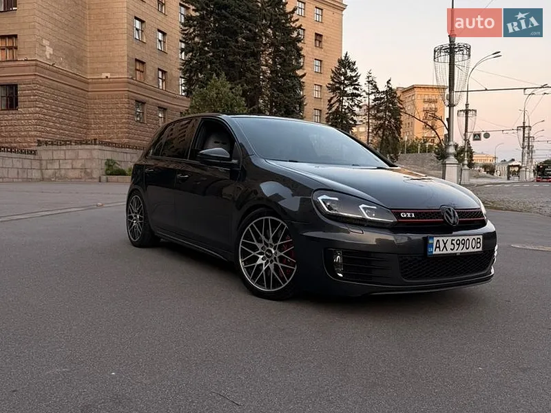 Volkswagen Golf GTI
