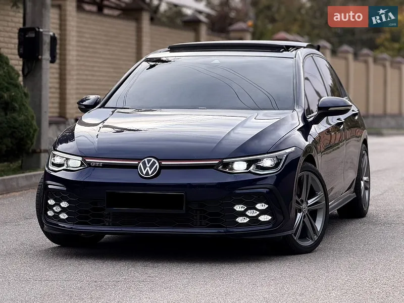 Volkswagen Golf GTI