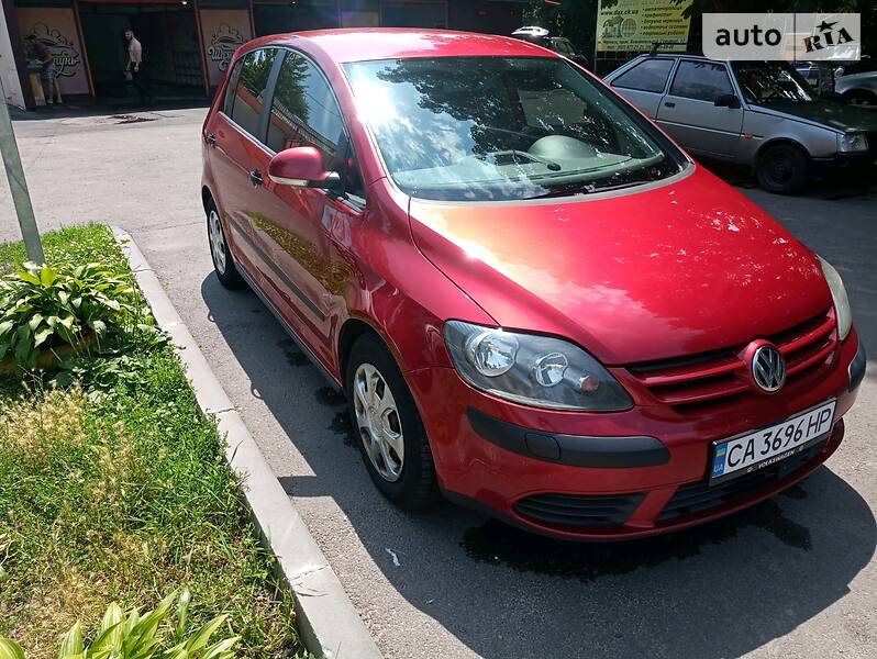 Седан Volkswagen Golf Plus 2005 в Черкасах