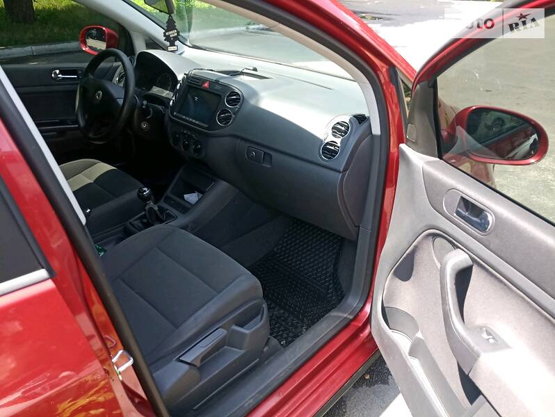 Седан Volkswagen Golf Plus 2005 в Черкасах